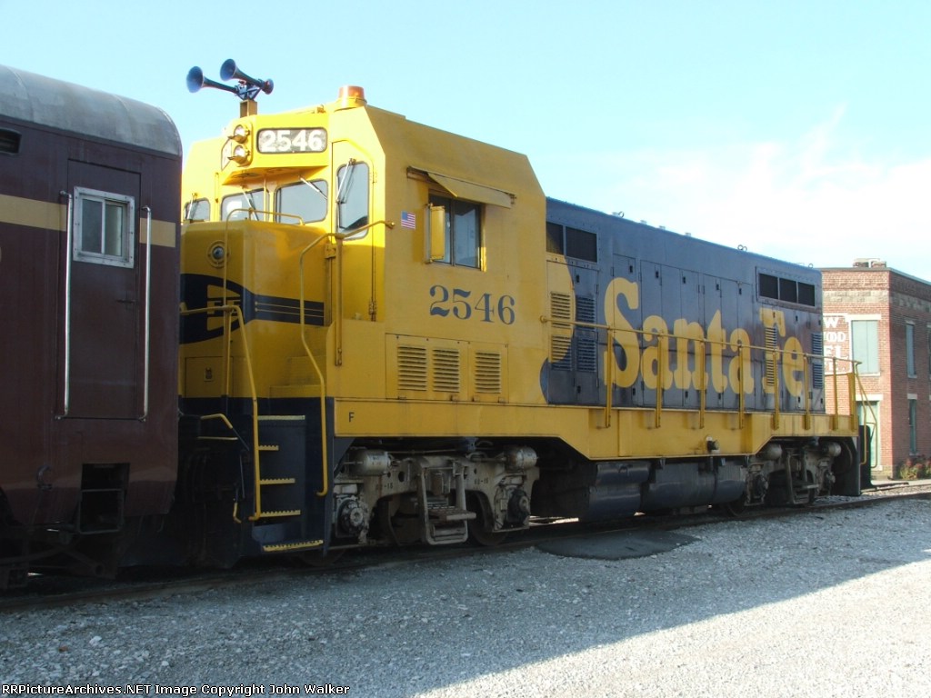 Kentucky Railway Museum. Ex-Indiana Railroad 2546; rebuilt by Cleburne 11/1973.